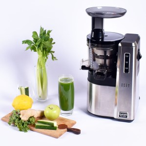 hurom-h22-commercial-slow-juicer-1