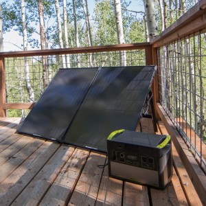 boulder-200-solar-panel-briefcase1