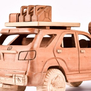 wooden-car-collectable-toys.jpg2