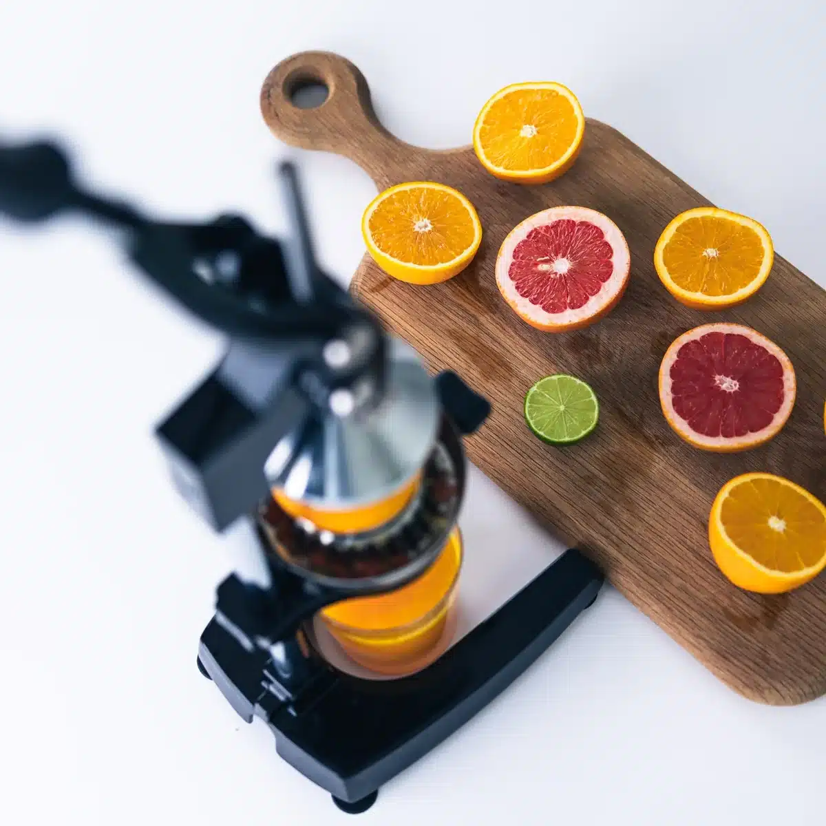 Sana Heavy-Duty Cast-Iron Manual Citrus Press – Professional Stainless-Steel Juicer - Image 8
