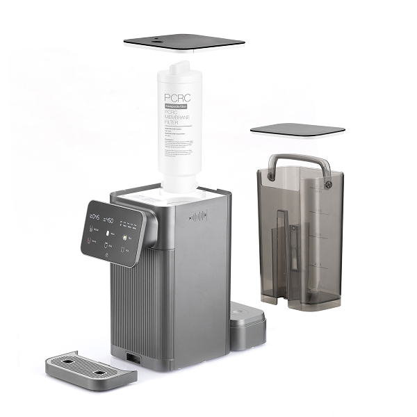 The Cara CA2901 shown with its single four-in-one PCRC composite filter cartridge lifted out, alongside the detachable feed tank and drip tray